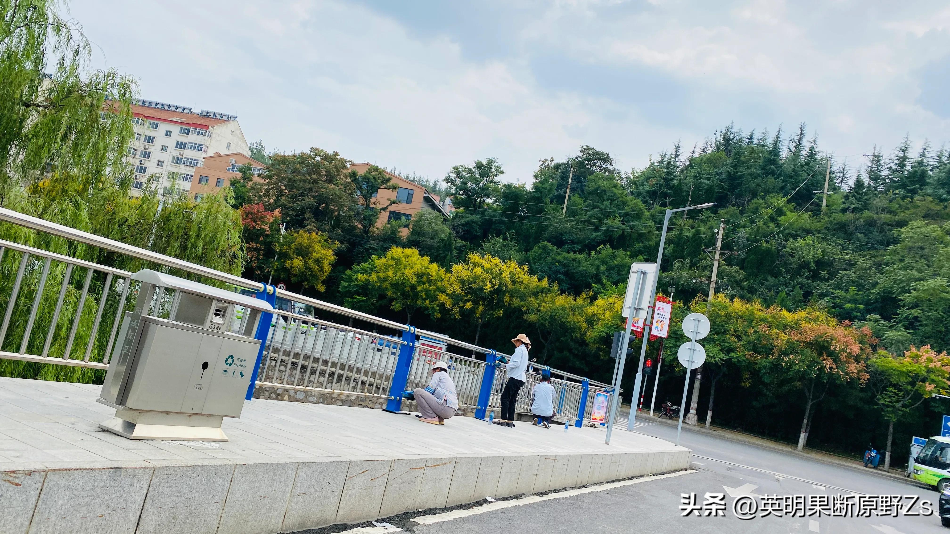 一天挣不到100块钱,1个小时300块钱你会去挣吗