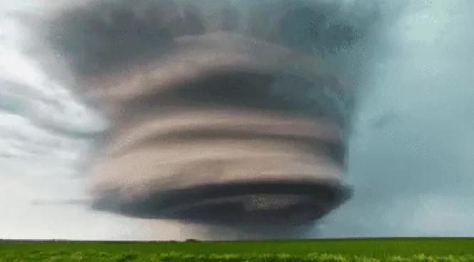 广州从化疑现龙卷风,广州从化龙卷风惊心动魄