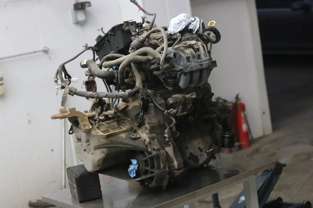 2010款比亚迪f0翻新案例,比亚迪f0全车翻新喷漆多少钱