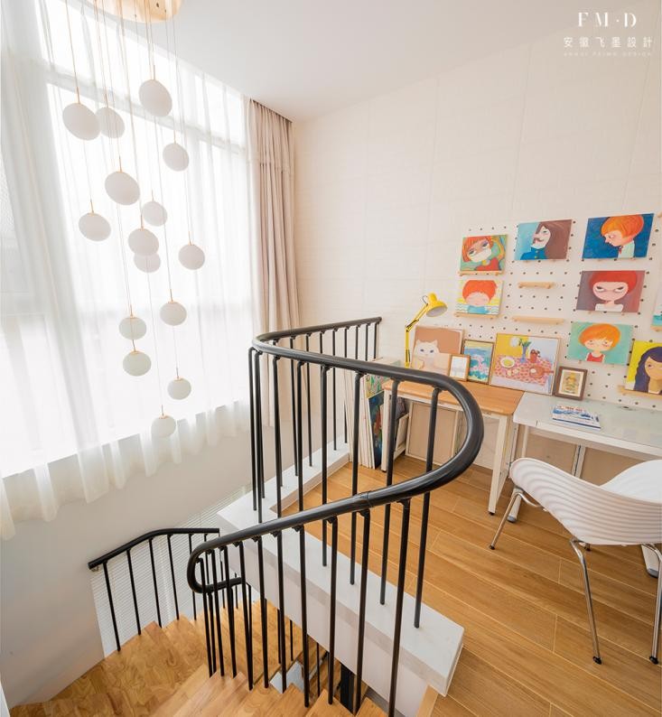 顶层复式楼带花园效果图,顶层复式楼带露台装修小户型