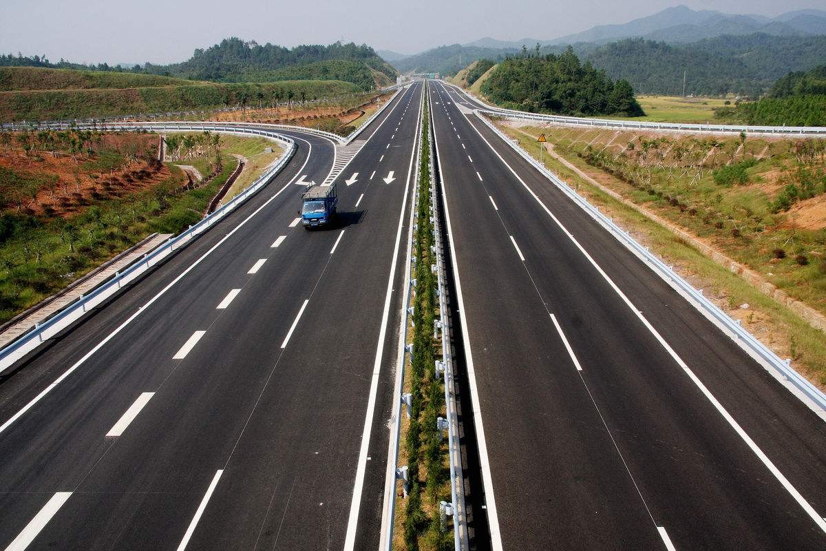 美国高速路不收费为啥还不会亏损,美国大部分高速公路为什么不收费