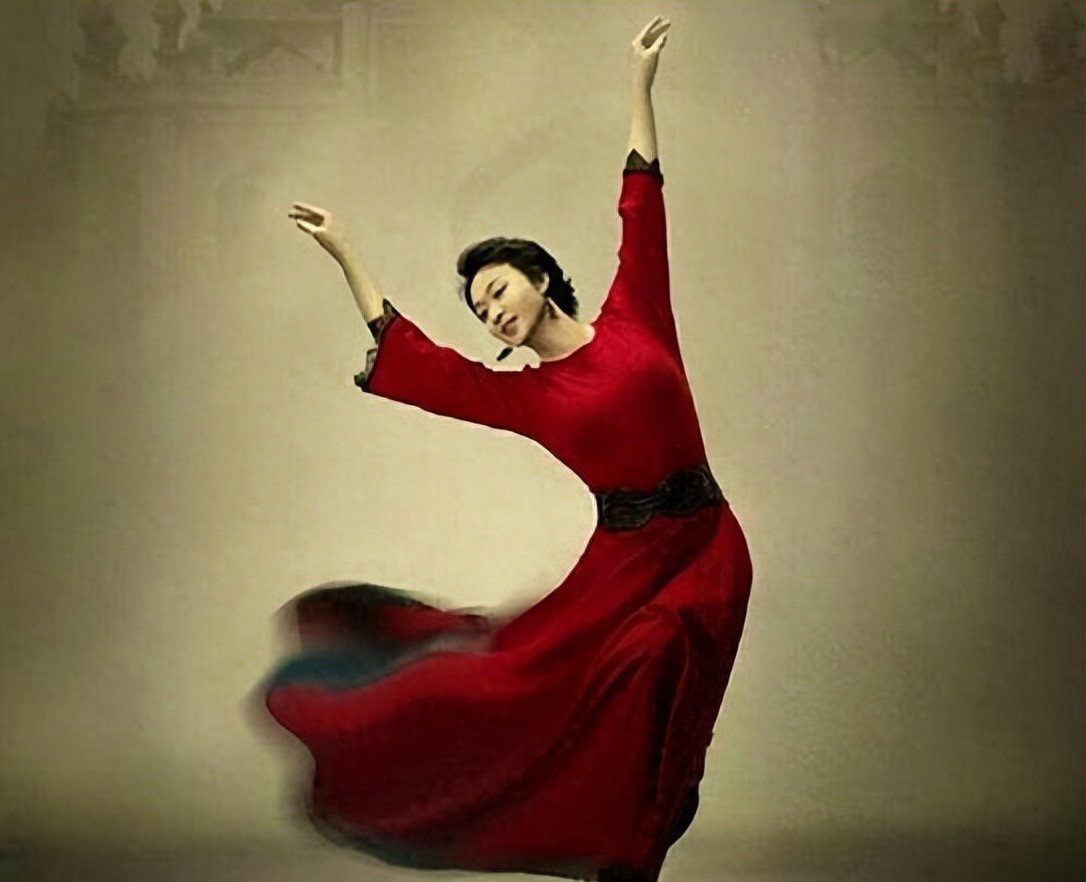 做完变性手术后的金星，在和女人一起洗澡时，会动心吗？