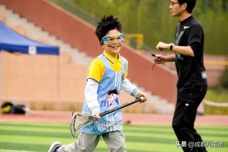 别再“卷”热门了！学这项有百年历史的小众运动，既能上名校又能为国争光