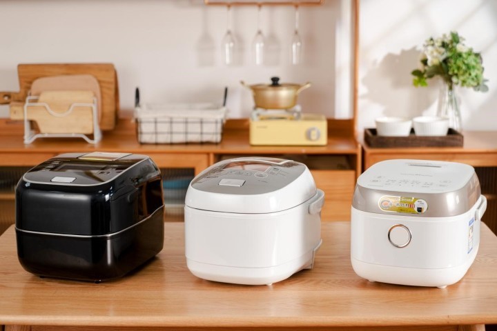 电饭煲贵和便宜有什么区别,电饭煲买贵的好还是便宜的好