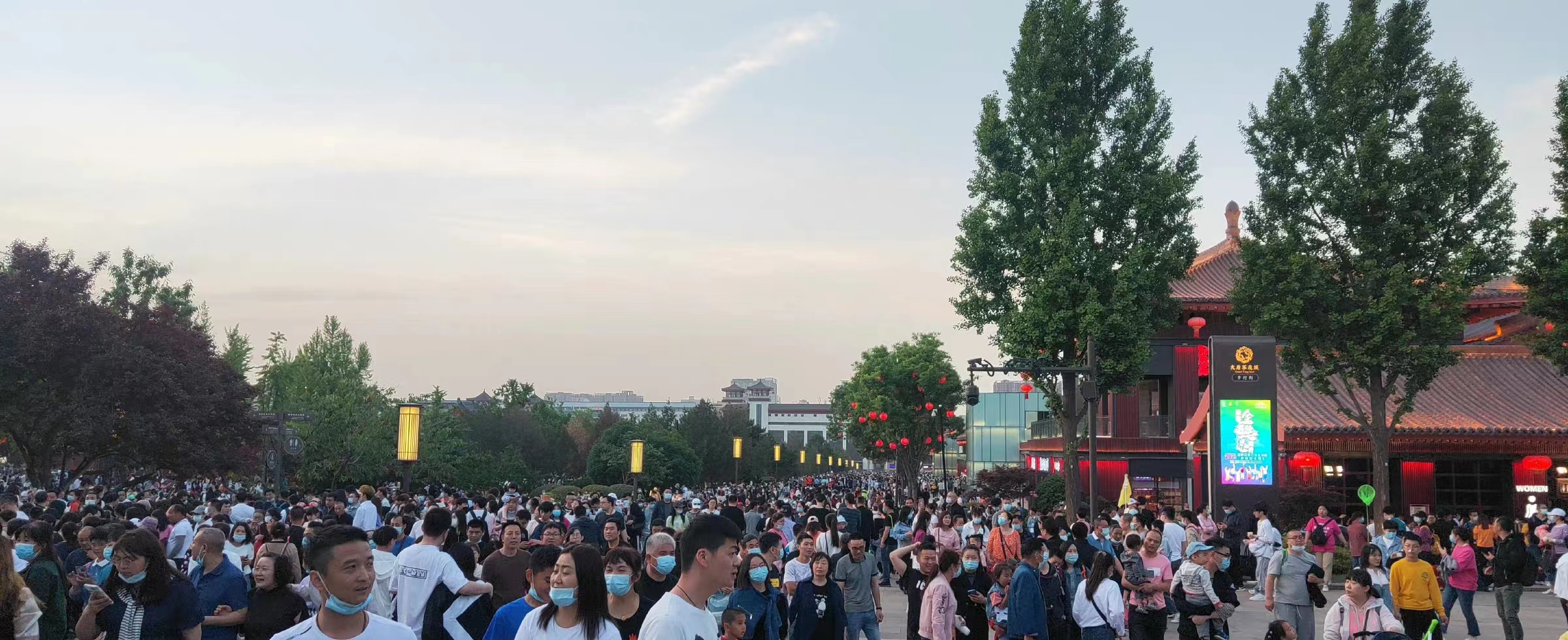 闲置房变民宿靠谱吗,海南闲置房做托管民宿收益如何