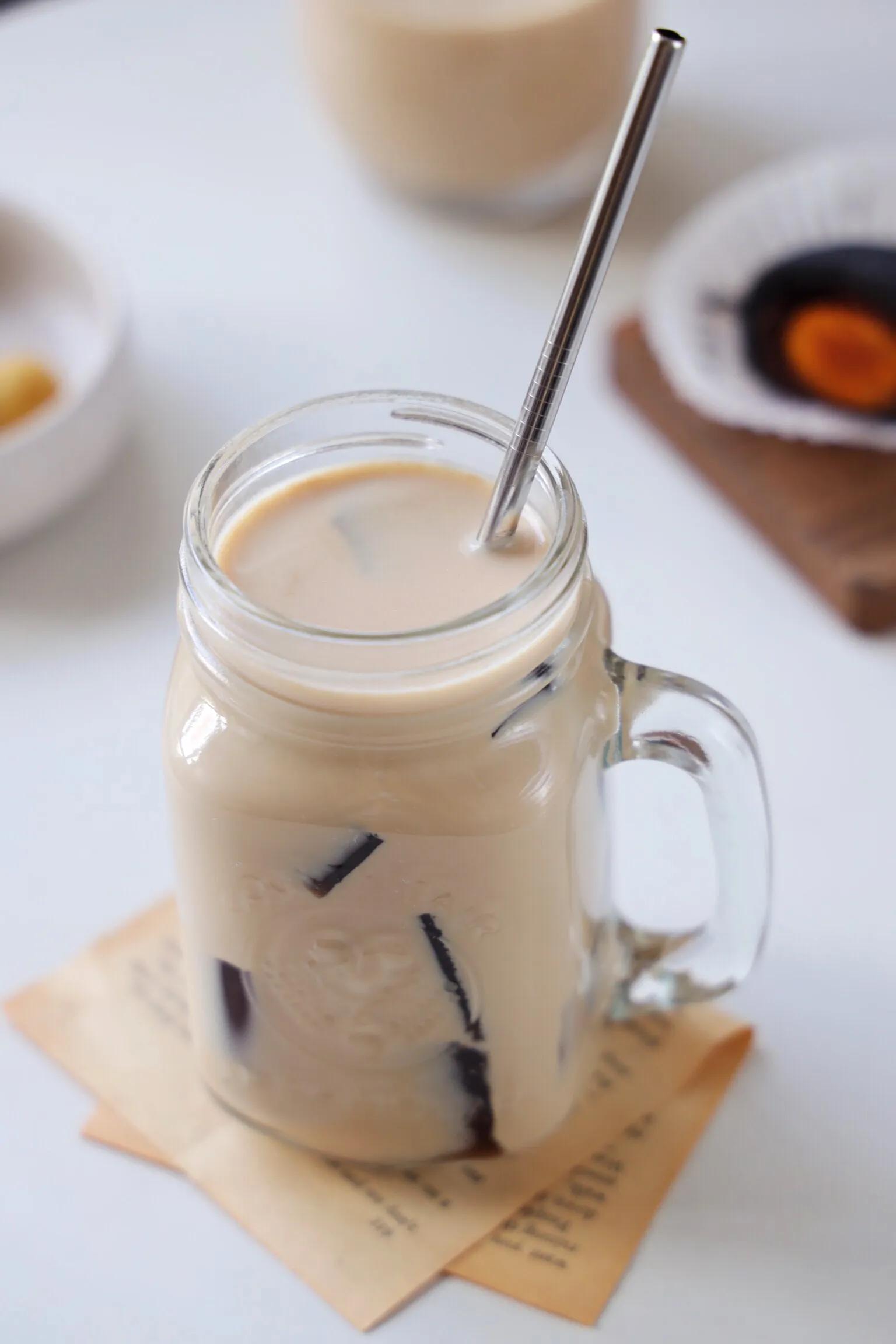 奶茶要怎么做最快最好喝还很简单,奶茶还是自己动手做才能喝得放心