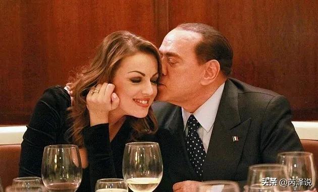 贝卢斯科尼人生,贝卢斯科尼明星