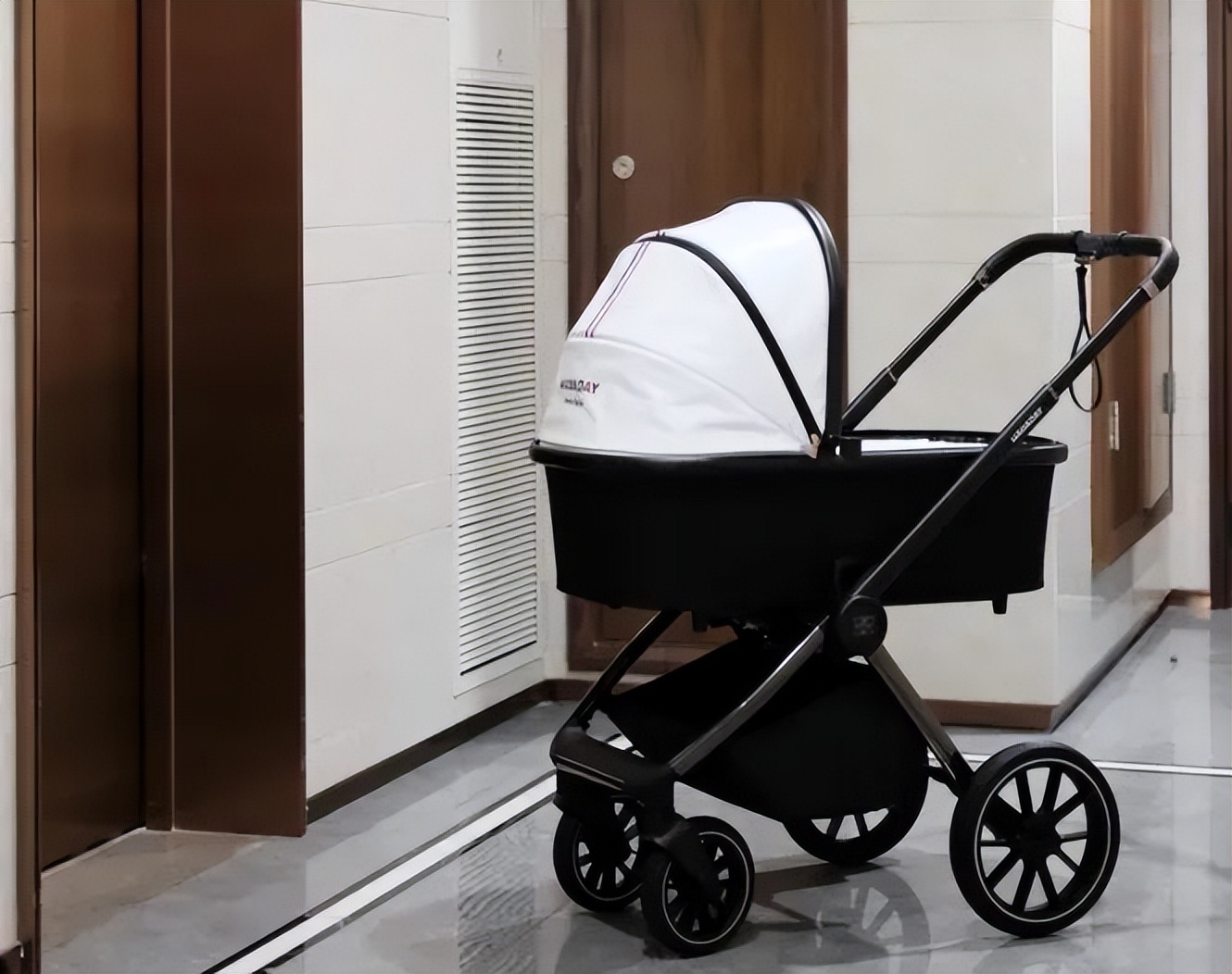 graco葛莱婴儿车折叠,graco葛莱婴儿车怎么样