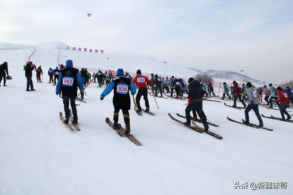 *疆新**是体育大省，应承接足球、篮球和冰雪运动普及推广，培育人才