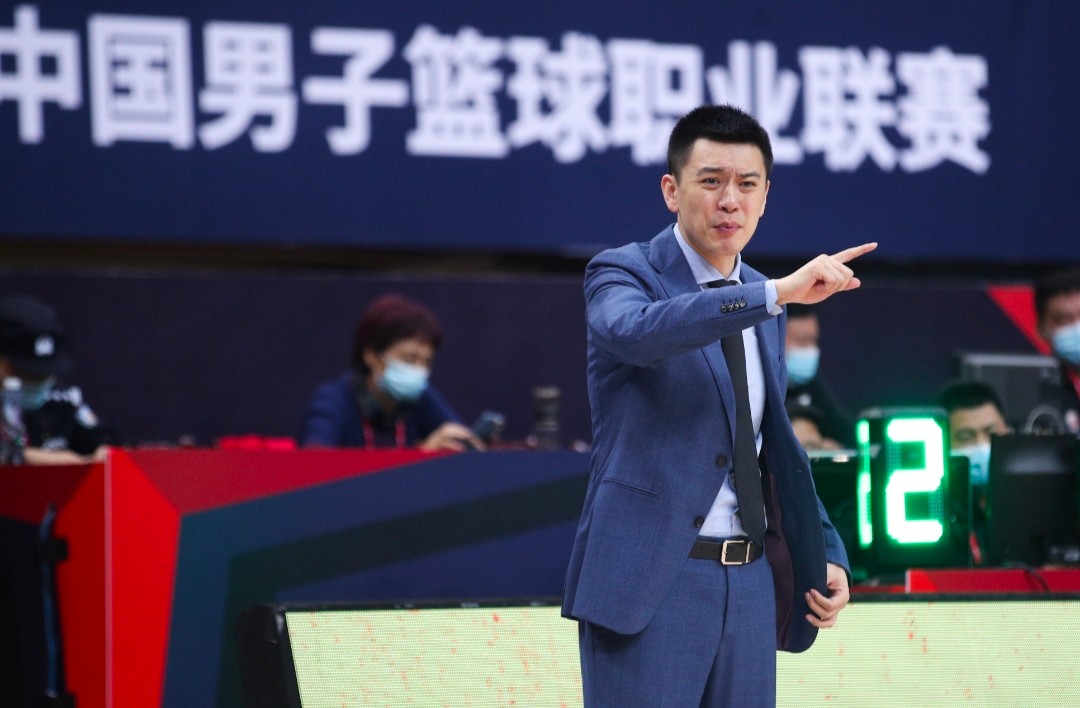 cba西蒙斯最新消息,辽宁男篮打北京西蒙斯集锦