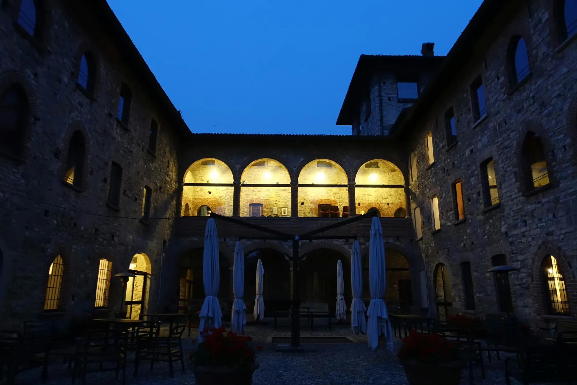 五日跟团游适合去哪里,五一黄金周跟团游推荐