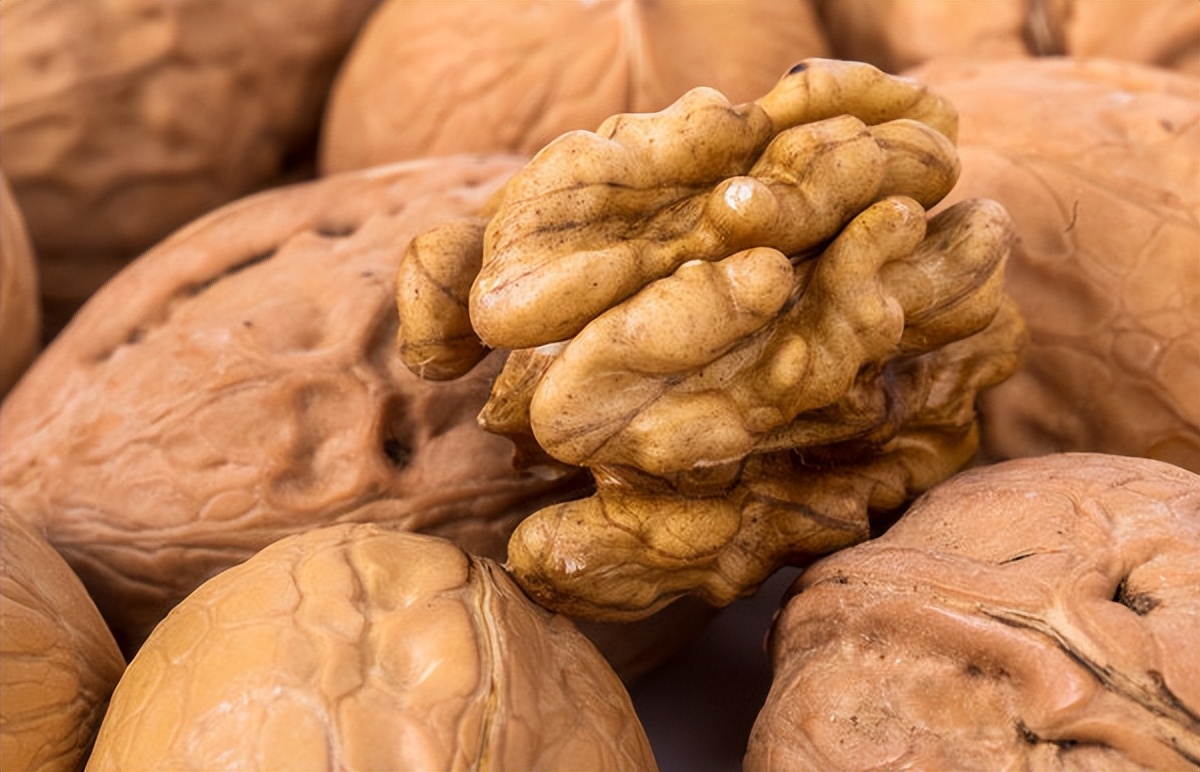 贵州村超掀起夏日足球热浪,贵州村超足球之夜来袭