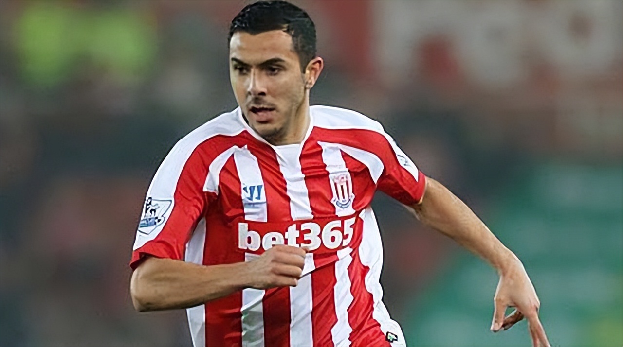 舞女曝光与卡扎菲三儿子情史：睡在一张床只接吻，其它什么也不做