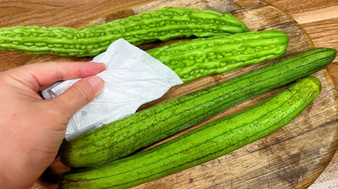 霜降前一定要摘窝瓜,霜降前吃苦瓜