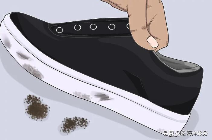 怎样清洗塑料鞋子,如何清洗鞋子上的泥点