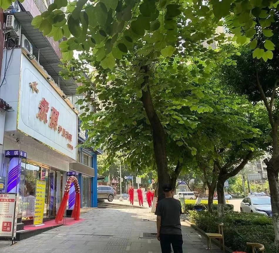 女生称实习让为男宾洗澡,重庆职校女生称实习被安排