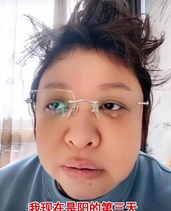 十位感染新冠的名人有没有死,12月因新冠去世的名人