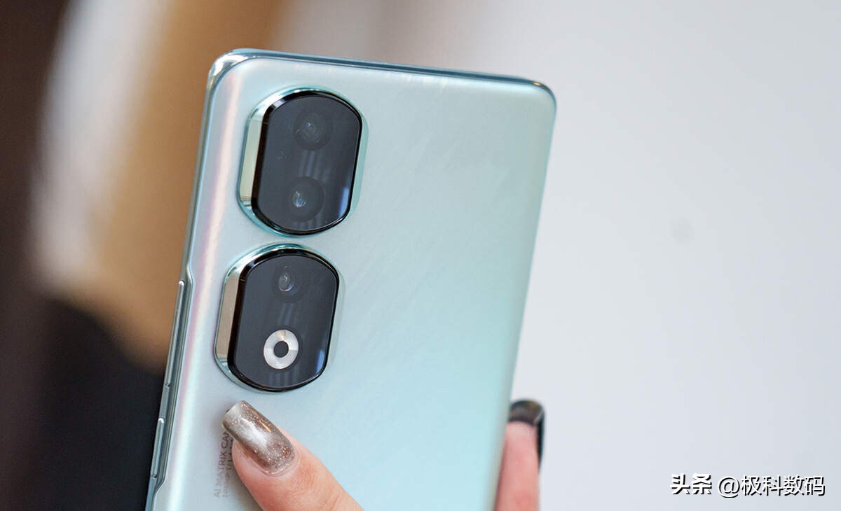 opporeno10+与荣耀90pro拍照对比,opporeno10pro和荣耀x90哪个好