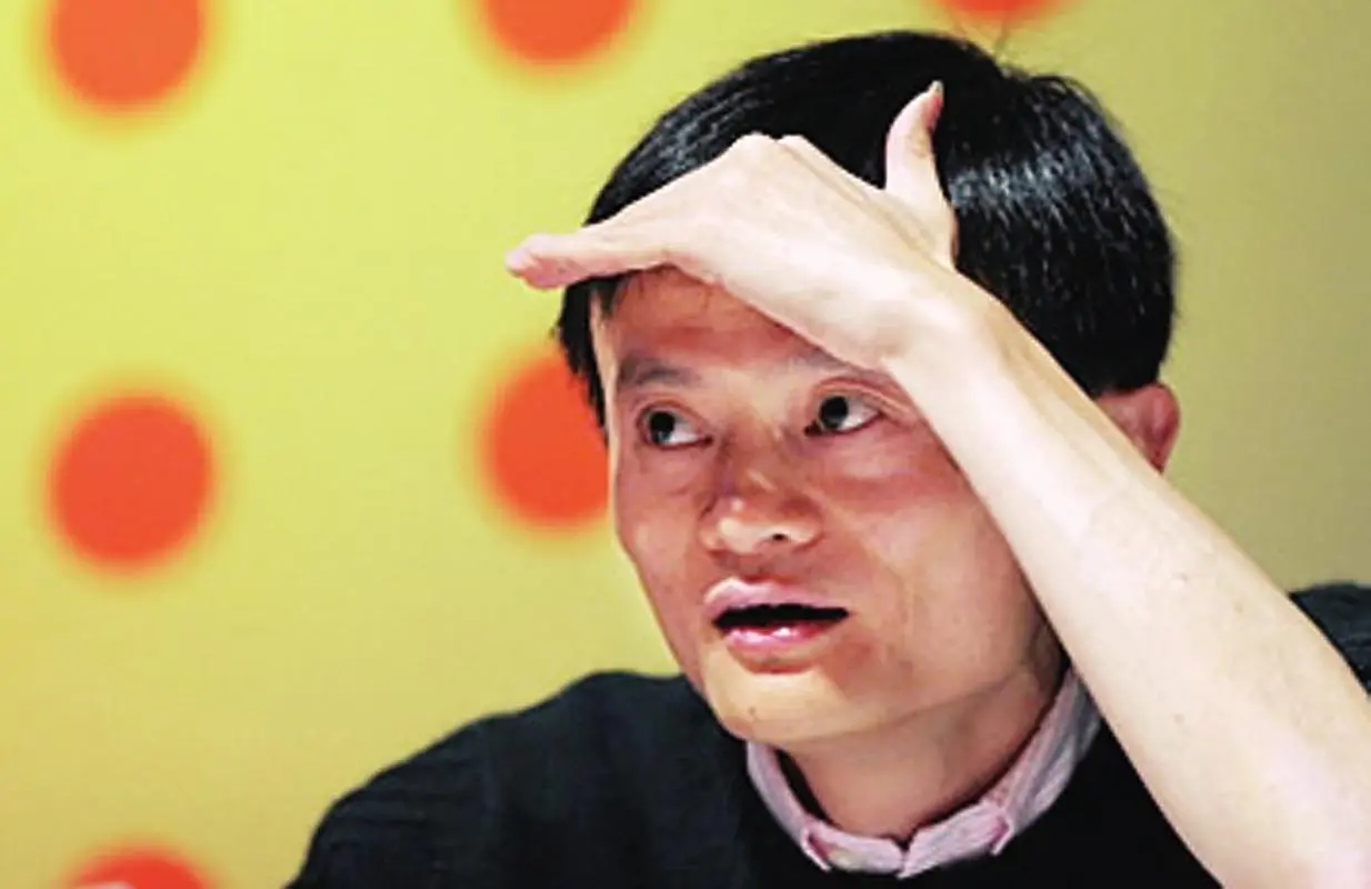 马云用人像是总统，每隔十年必换帅，有人遭突然解聘后号啕大哭