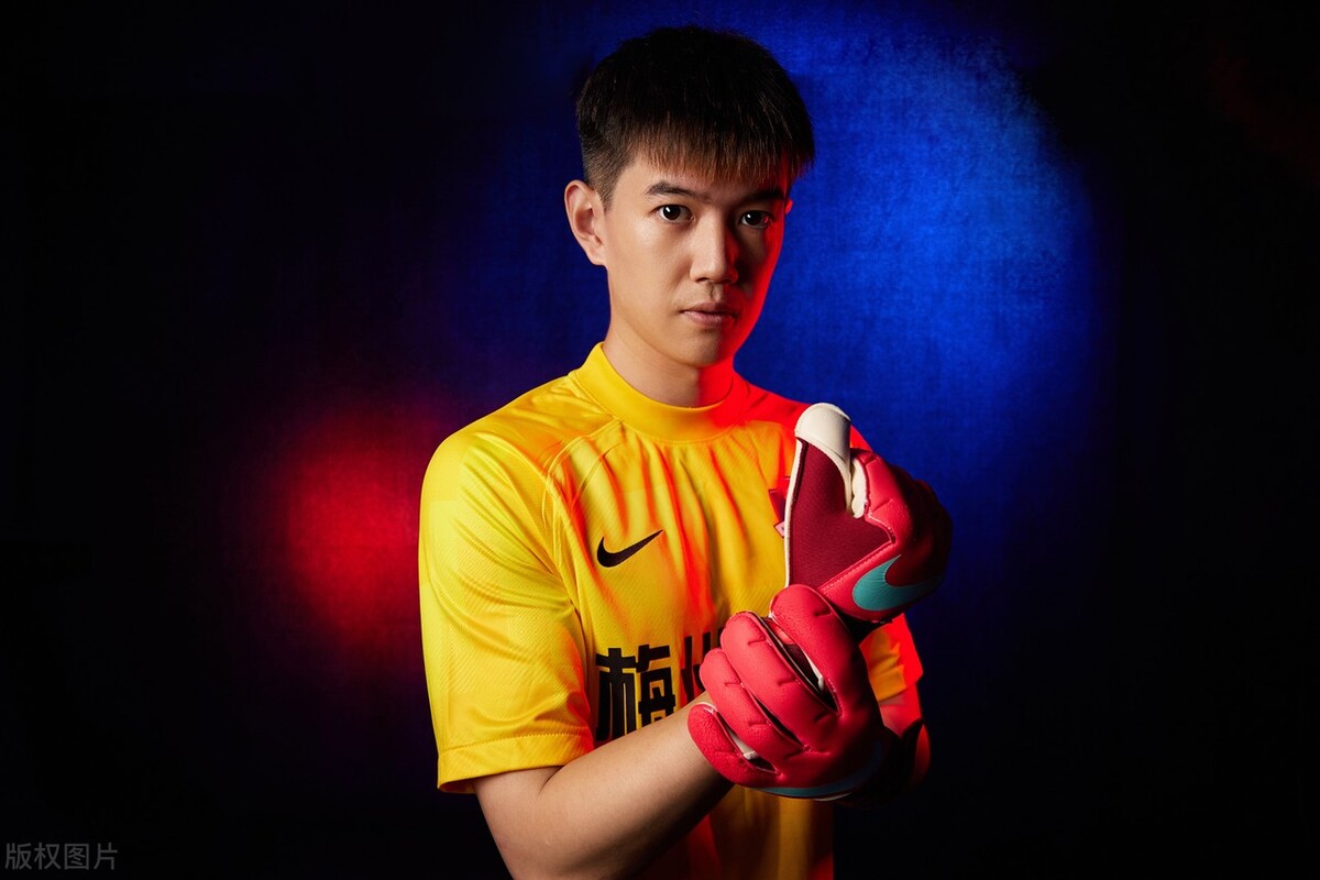 梅州客家足球俱乐部写真,梅州客家队海报