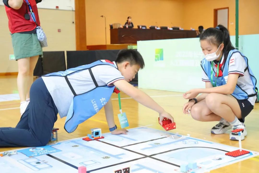 机甲大师陆空超级对抗赛,大疆机甲大师出击陆空协同作战