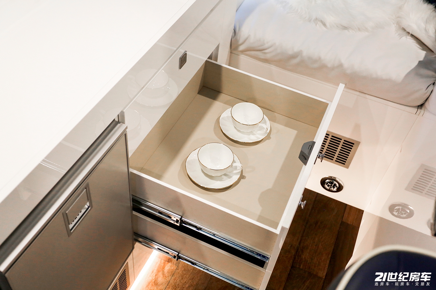 骆驼皮卡升顶房车,2024款骆驼升顶房车