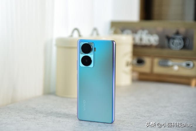 12+256g高性能手机哪款最值得入手,12gb和256gb的2000左右游戏手机