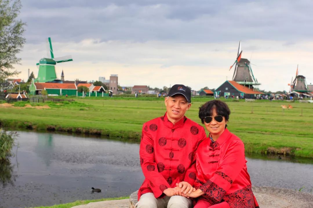 开车去欧洲第23集:在阿姆斯特丹*灯区红**,2名荷兰壮汉挑衅被我怼