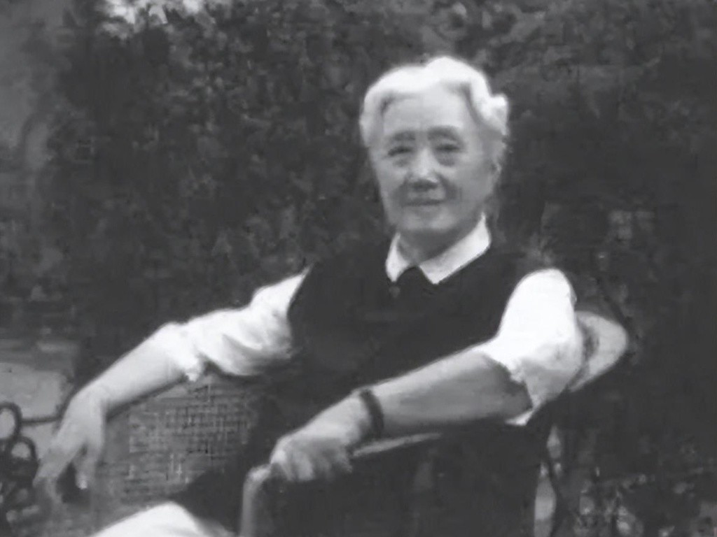 14岁*楼青**女子嫁做都督夫人，带四个女儿创建锦江饭店，成商业大亨