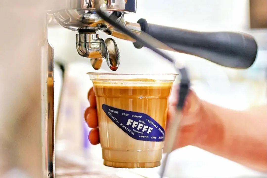 单店日销1000份！又一“咖啡+”模式爆火，在华东开出80+店