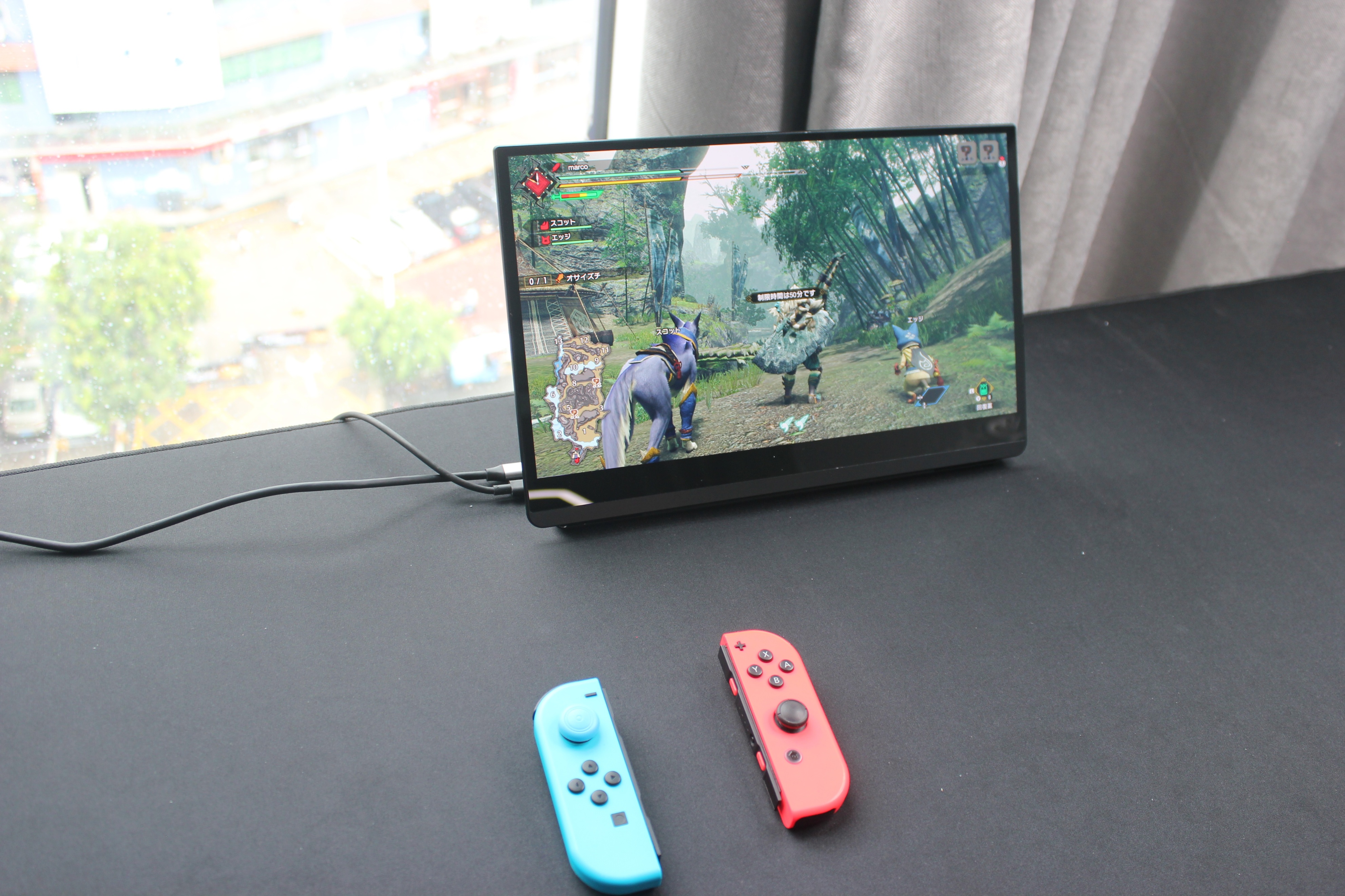 13寸便携显示器4k,三星显示器27寸2k240hz高色域