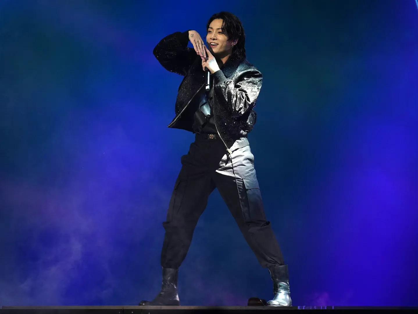 卡塔尔世界杯开幕式丁伟杰,卡塔尔世界杯赛场外观