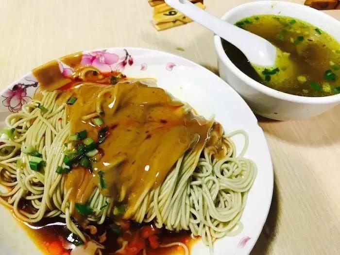 作为北方人推荐比较好吃的芝麻酱,为什么北方吃芝麻酱南方吃花生酱