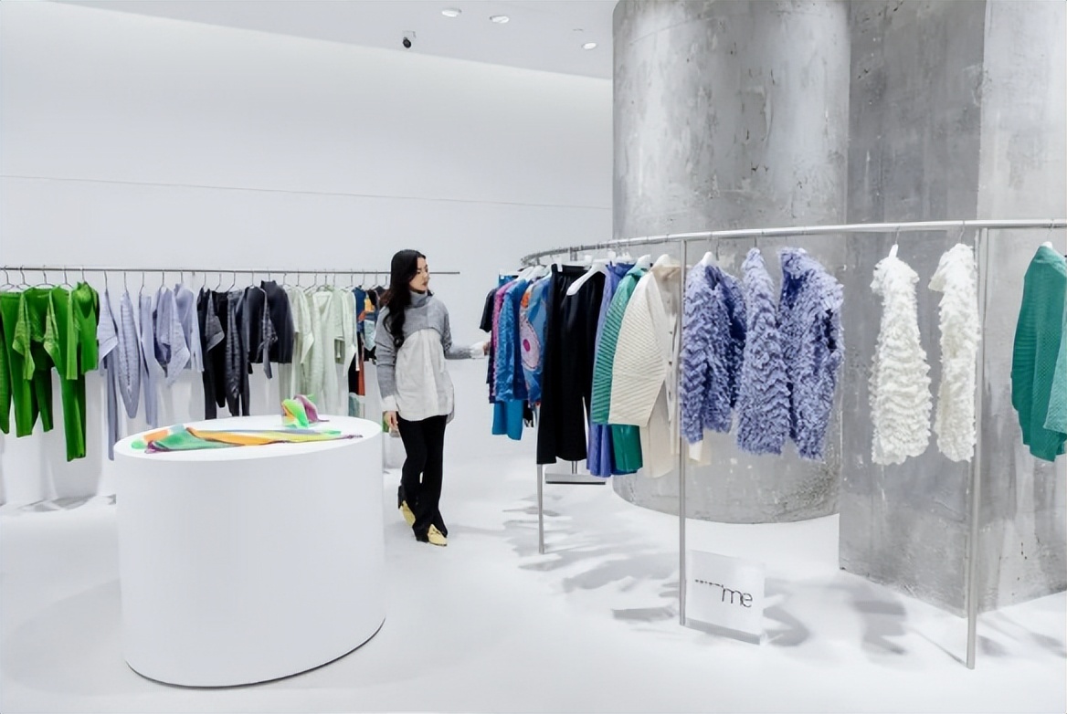 三宅一生包包香港店地址,广州有三宅一生包专柜吗