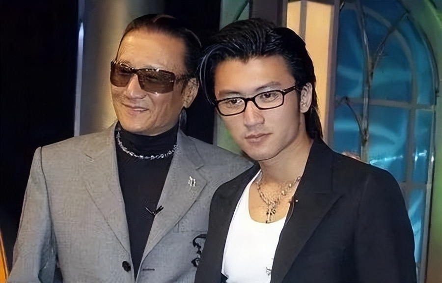 谢贤李小龙谁大,谢贤成龙