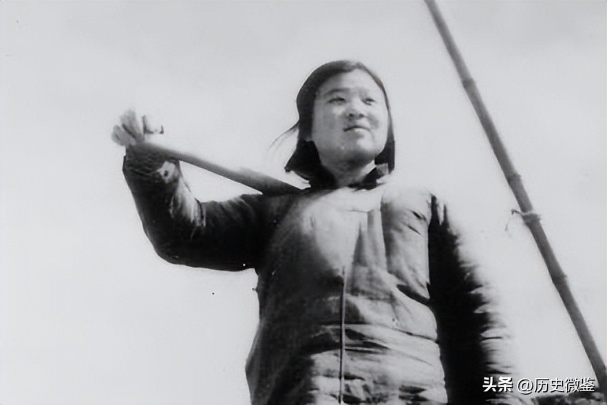 49年毛主席为何特邀安徽14岁姑娘参加开国大典，还被拒绝？