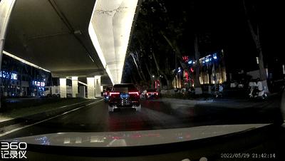 m320pro行车记录仪屏幕调节,m320pro行车记录仪是双头录像吗