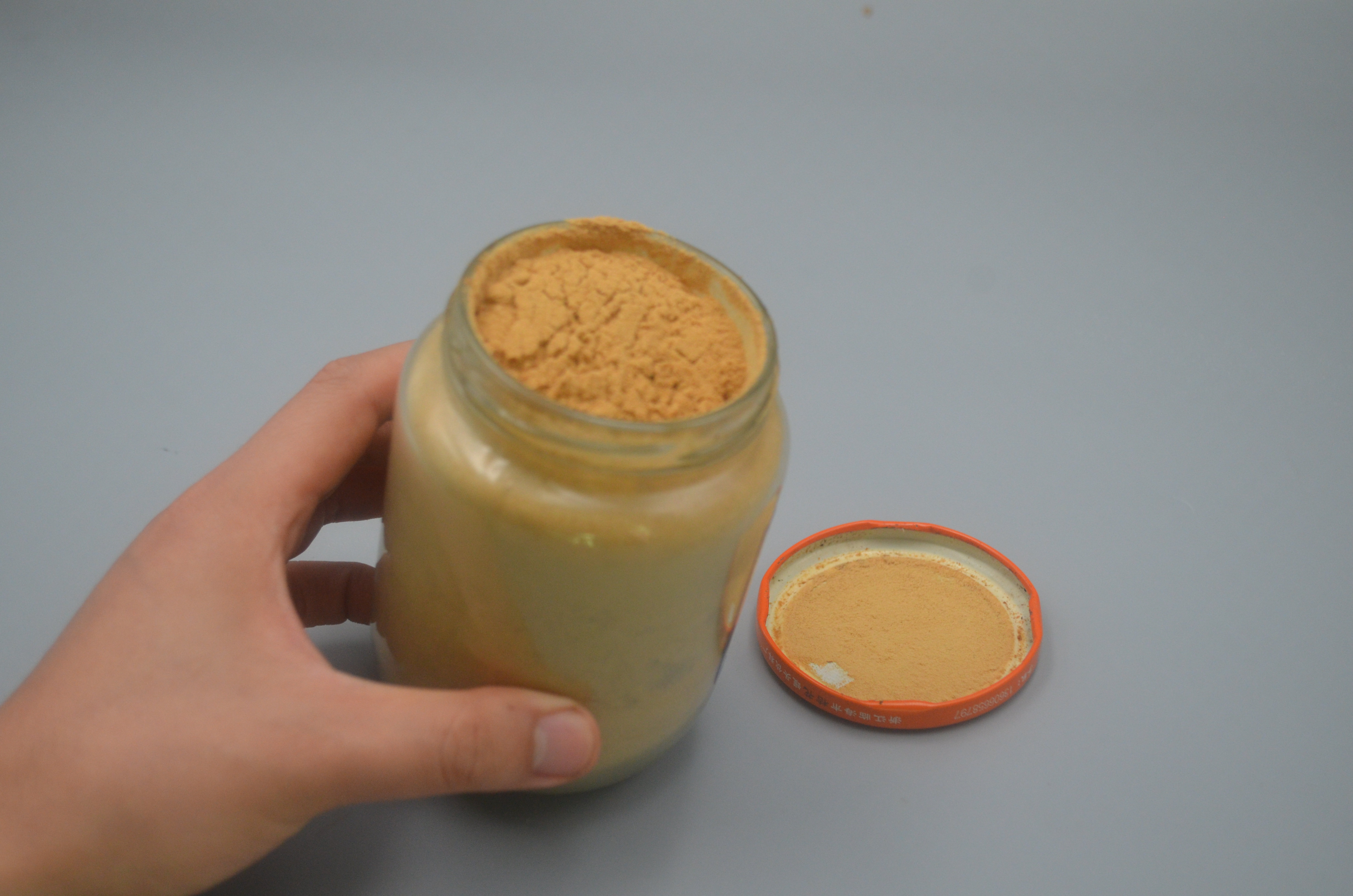 罐头瓶盖有个小机关,罐头瓶上有个小机关怎么开