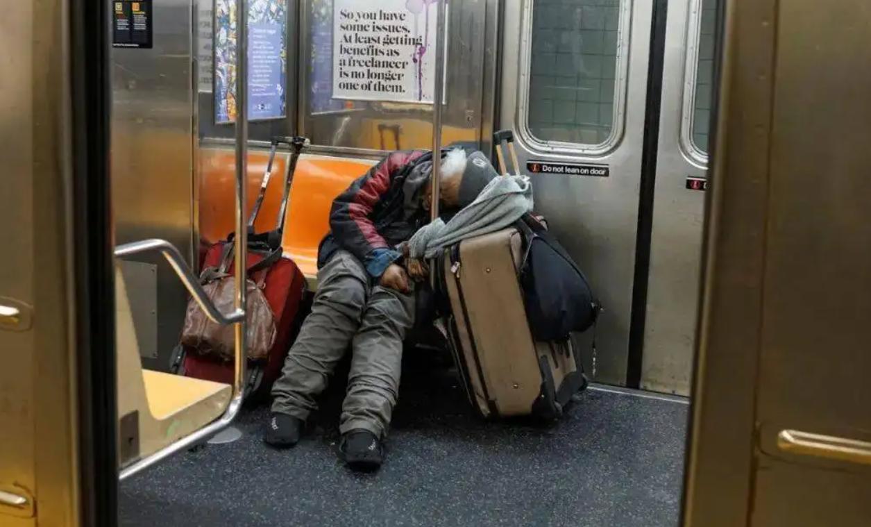 纽约最脏的地铁,纽约的地铁真的那么脏乱吗