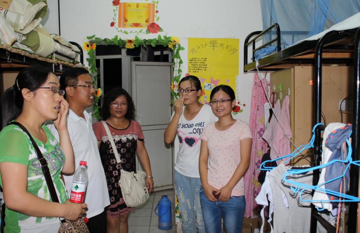 大学开学第一个月需要带电脑吗,大学新生开学要不要带电脑