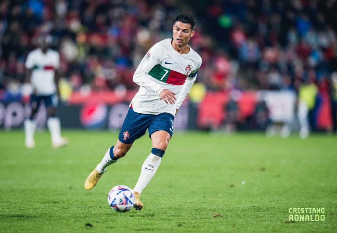 c罗解锁国家队出场200场里程碑,c罗国家队生涯第10次戴帽破纪录