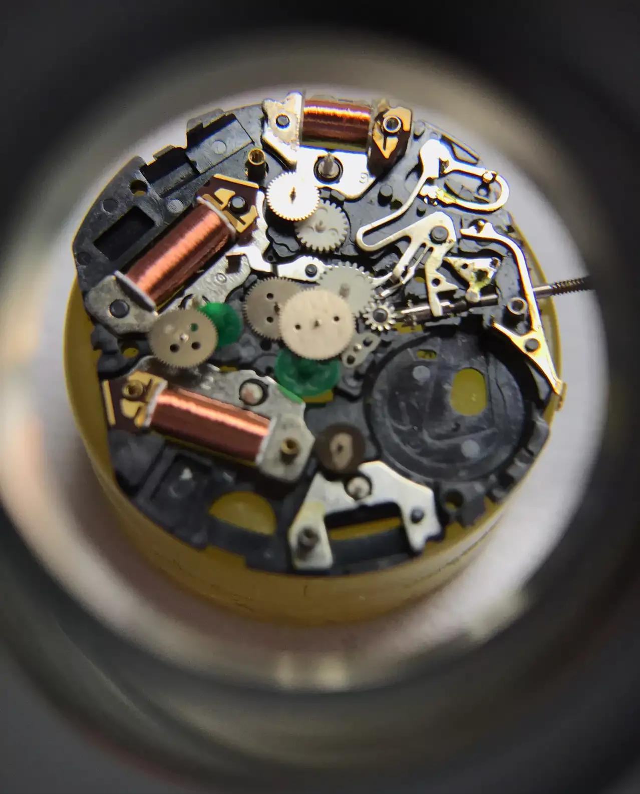 石英表多长时间保养一次,石英表多久做一次保养