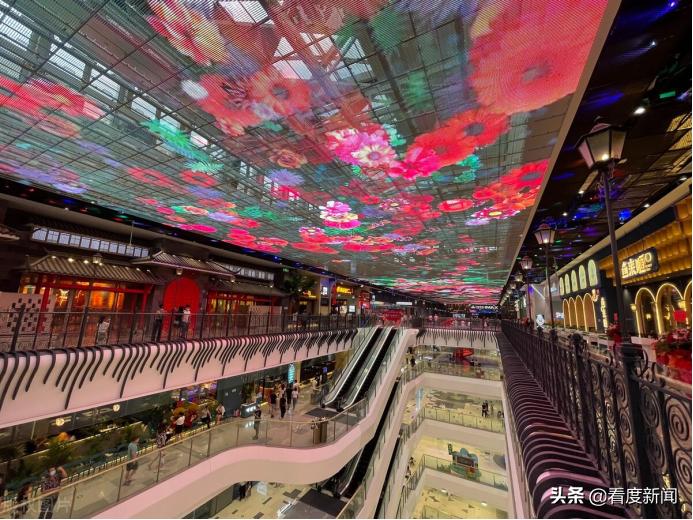 绗竴浜屼笁鍥涗唬涓囪揪骞垮満,绗洓浠ｄ竾杈惧箍鍦烘晥鏋滃浘