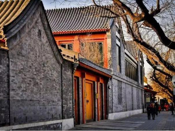 50岁邓文迪离婚后生活,邓文迪离婚靠什么生活