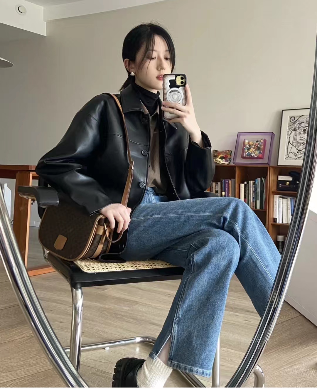 皮衣怎么搭配衣服女秋冬,2020洋气套装皮衣