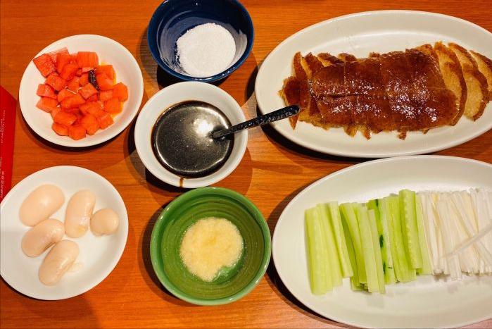 北京哪里可以吃到最正宗的烤鸭,真正的老北京人都在哪里吃烤鸭