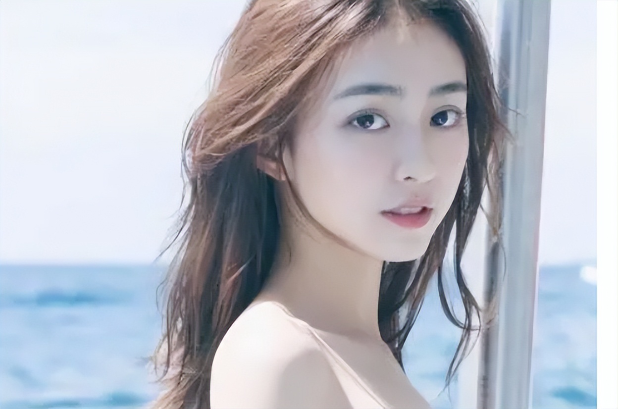 精华不是越贵越好四款超值国货,回购n次的大牌精华盘点