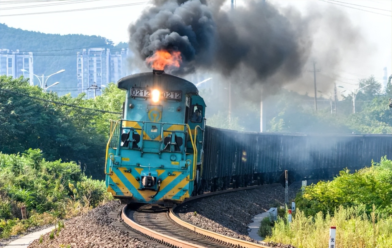 中国的内燃机车有哪些,中国现在服役的内燃机车