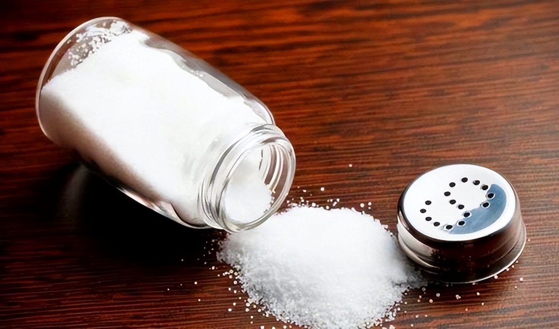 长期少吃盐会有什么症状,长期不吃盐会造成什么病