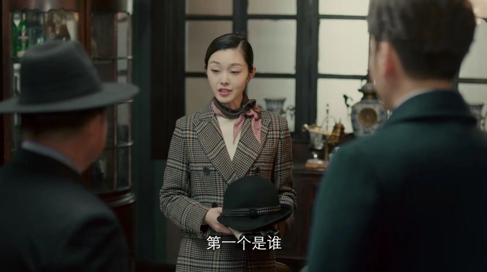 蜂巢第二集夏恩与顾盼对话,蜂巢大结局夏恩被杀